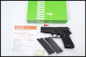 「タナカ SIG P220 IC 陸上自衛隊 9mm拳銃　HW　ガスブローバック　予備マガジン付属」買取実績